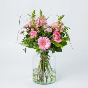 Roze boeket Lief in vaas