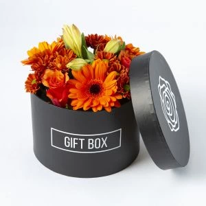 Oranje bloementaartje