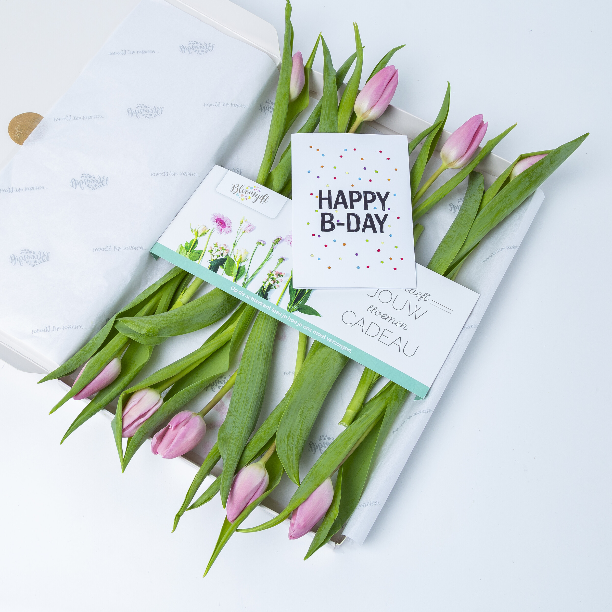 Roze brievenbus tulpen